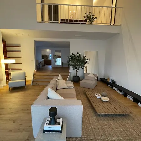 Thebigcozyplace * باد مونستريفل