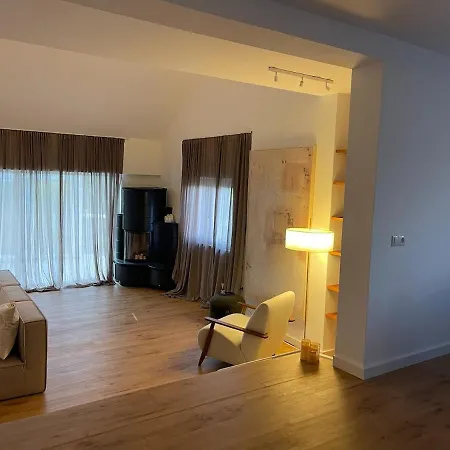 Thebigcozyplace باد مونستريفل