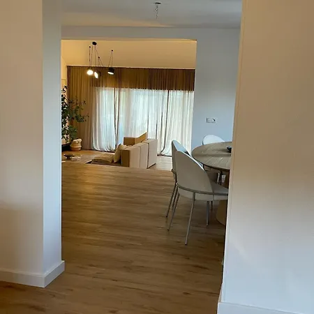 Thebigcozyplace * باد مونستريفل
